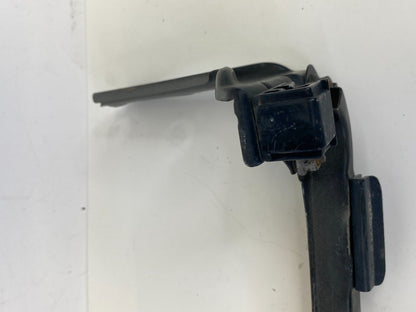 1999-2003 Lexus RX300 RX 300 Front Right Lower Headlight Lamp Mount Bracket OEM