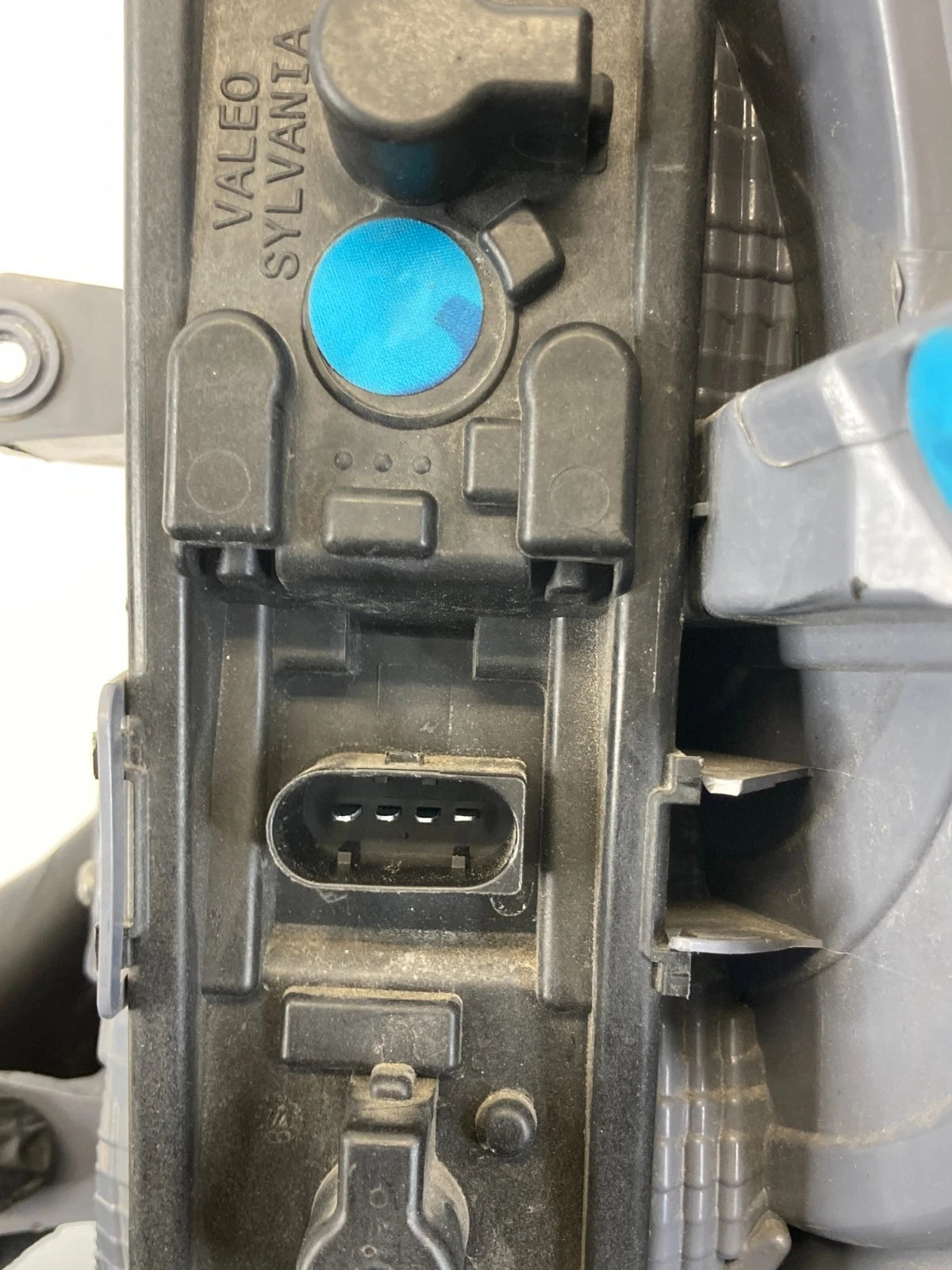 2011-2017 BMW X3 REAR LEFT SIDE OUTER TAILLIGHT TAIL LAMP HALOGEN 7-220-239