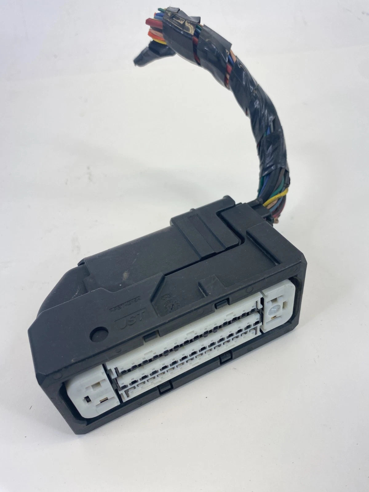 2010-2017 Chevrolet Equinox AT FWD ABS Anti Lock Brake Pump Plug Connector OEM