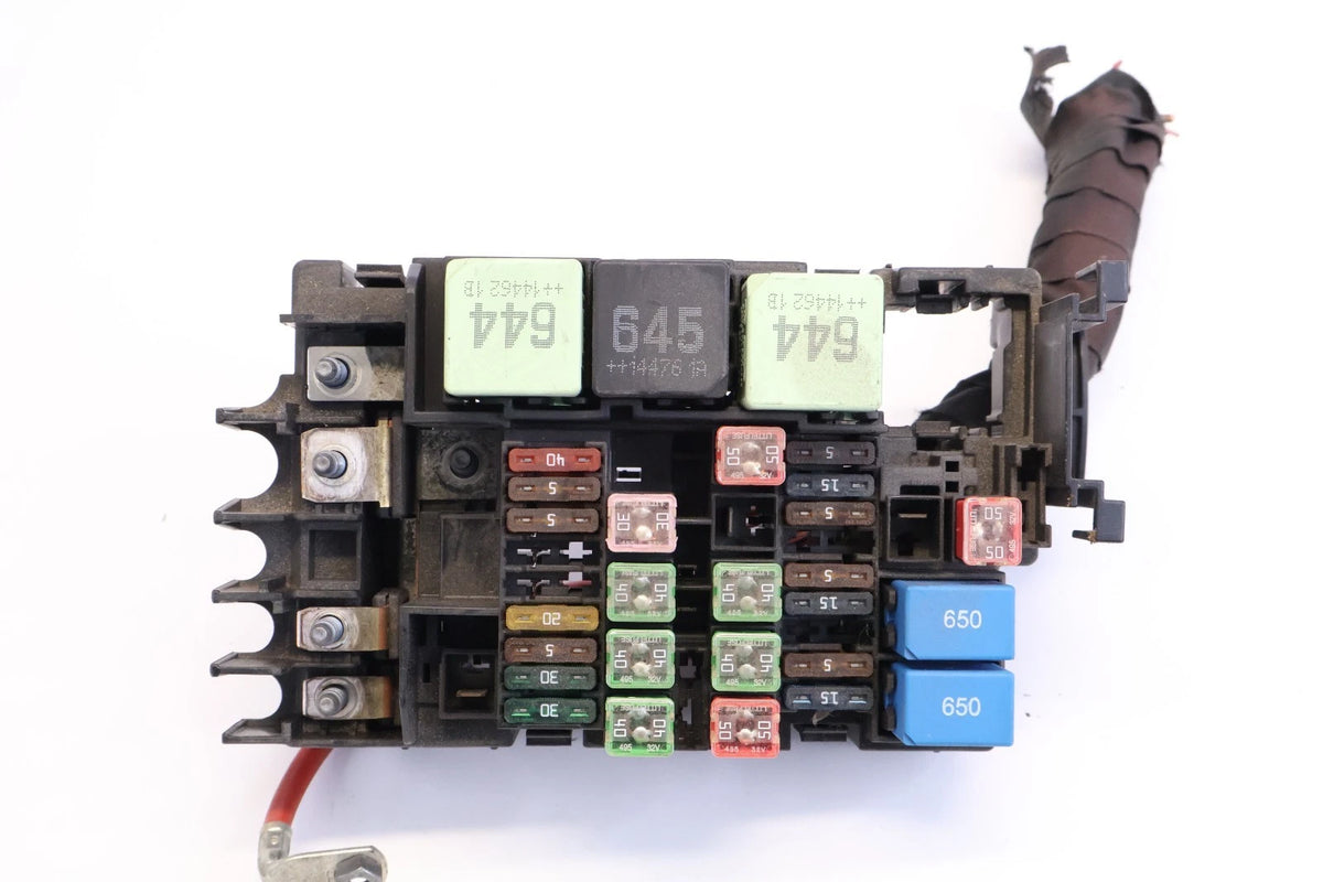 2012-2015 VW PASSAT 1.8L L4 ENGINE BAY RELAY FUSE JUNCTION BOX 5C0-937-819-L
