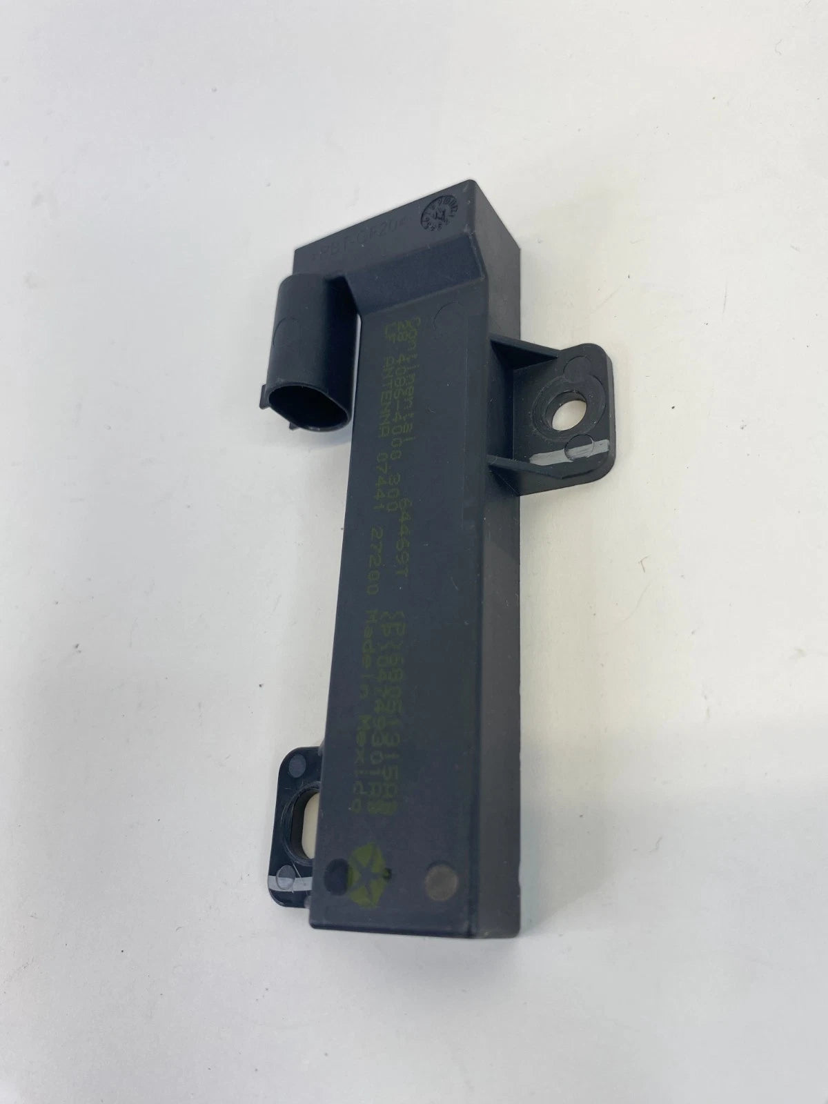 15-17 Chrysler 200 Rear Left Keyless Passive Entry Antenna Receiver 68051315AB