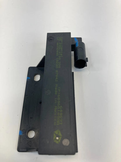 2011-2020 DODGE JOURNEY REAR KEYLESS ENTRY SMART ANTENNA RECEIVER OEM 68068148AA