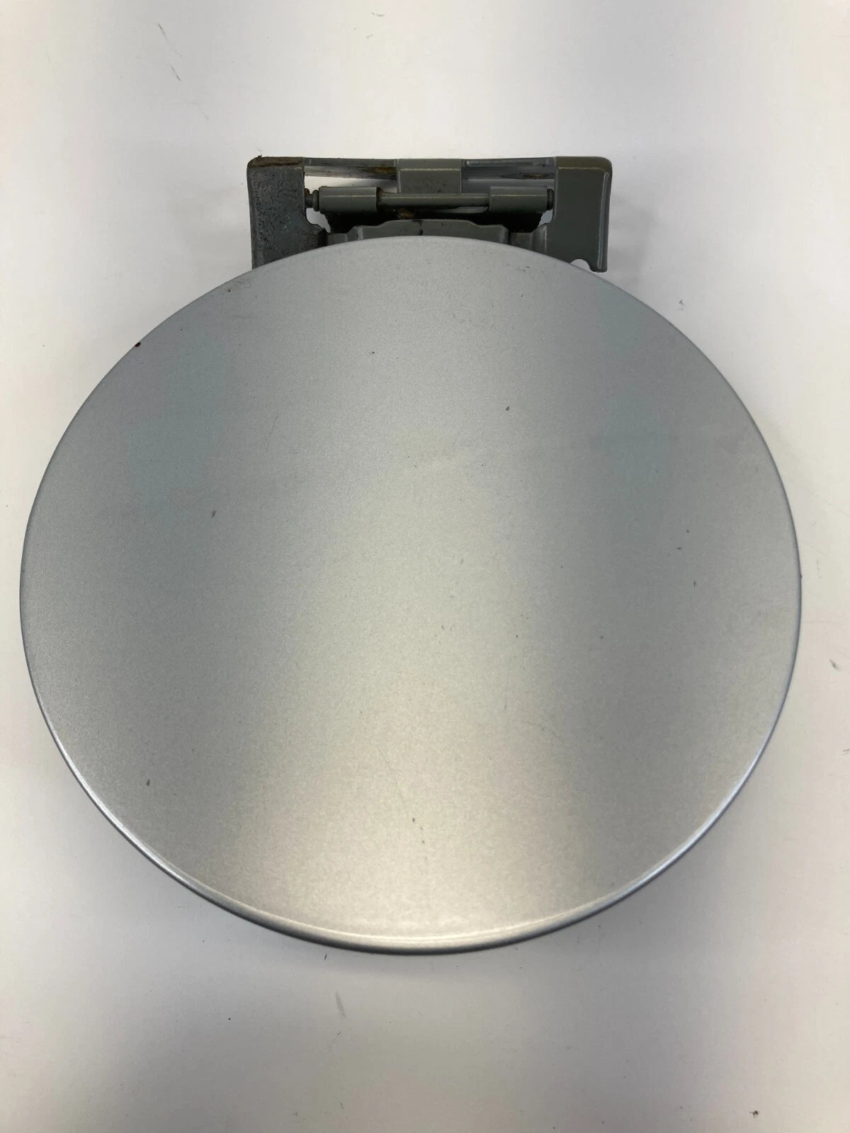 99-04 HONDA ODYSSEY FUEL TANK FILLER DOOR GAS COVER STARLIGHT SILVER METALLIC