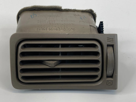 03-08 TOYOTA COROLLA RIGHT SIDE DASH A/C AC AIR VENT GRILLE OUTLET 55670-02060
