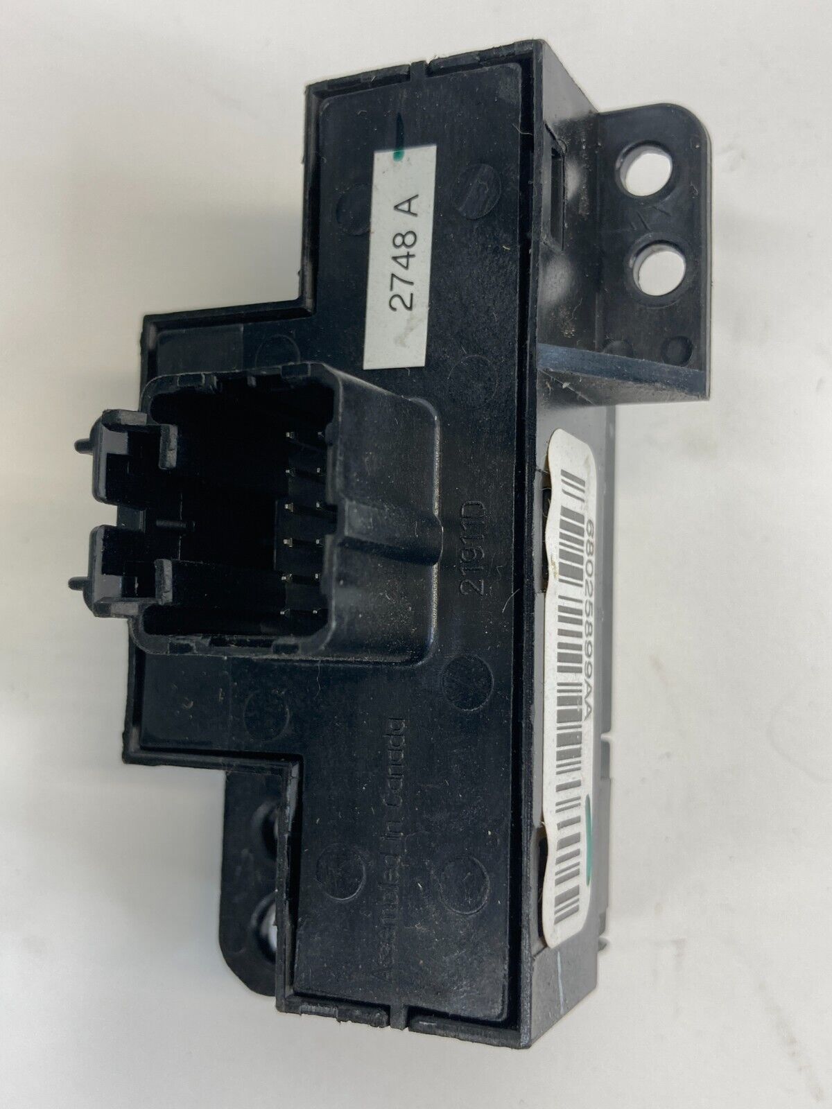 2009 2010 Chrysler Town & Country Dash Hazard ESP OFF Control Switch 68025899AA