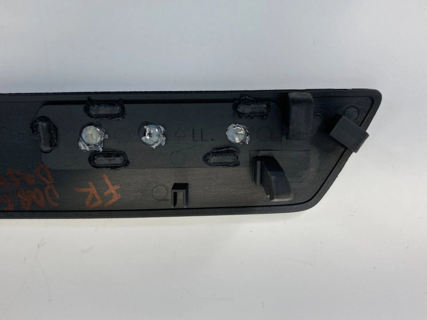 2013-2016 AUDI A4 QUATTRO DASH RIGHT SIDE COVER TRIM BEZEL MOLDING 8K1853190 OEM