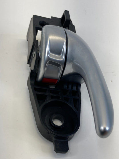 2015-2017 Chrysler 200 Front Right Passenger Side Interior Door Handle 3038087