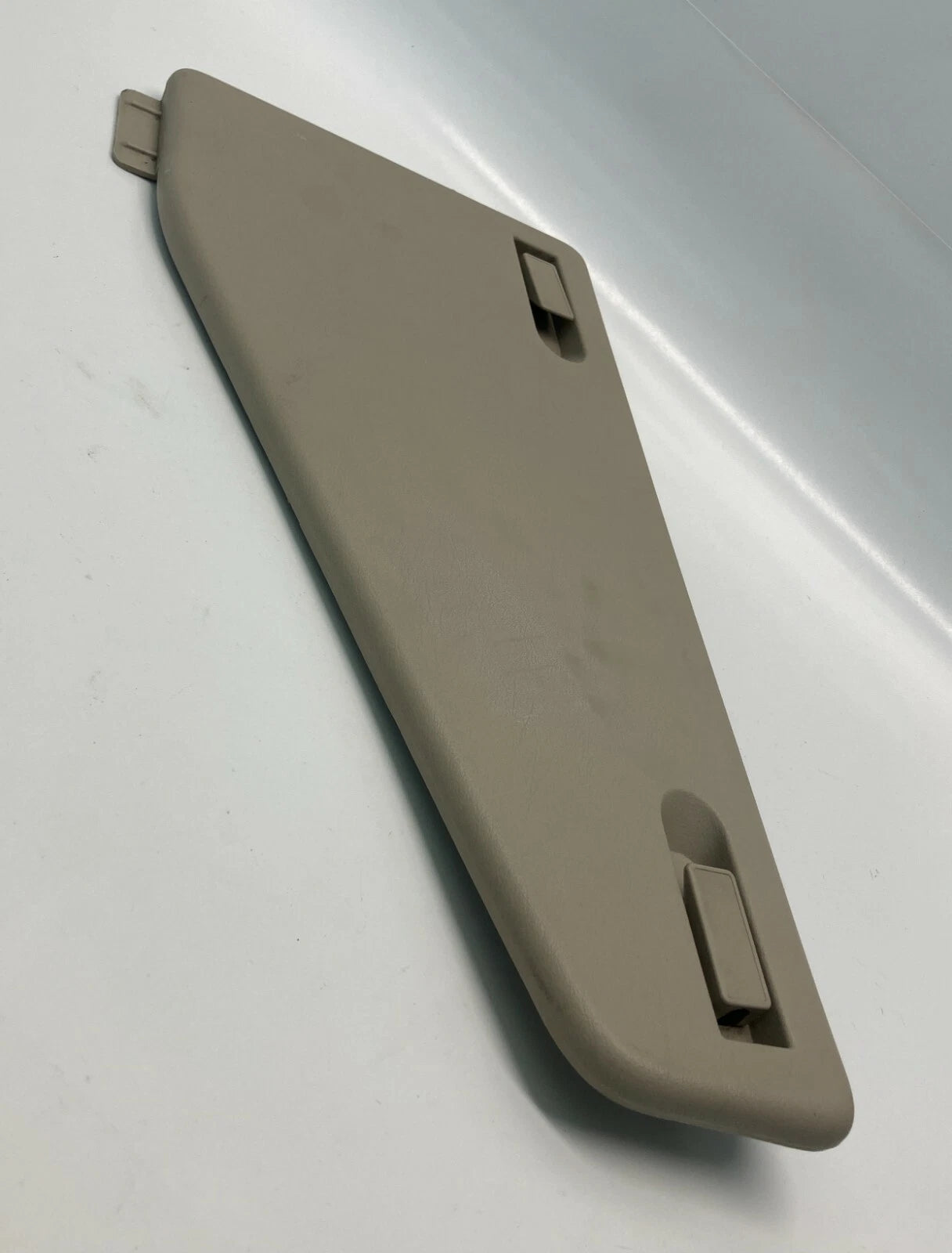 02-07 BUICK RENDEZVOUS REAR LEFT STORAGE SPARE TIRE JACK COVER TRIM 10431230 OEM