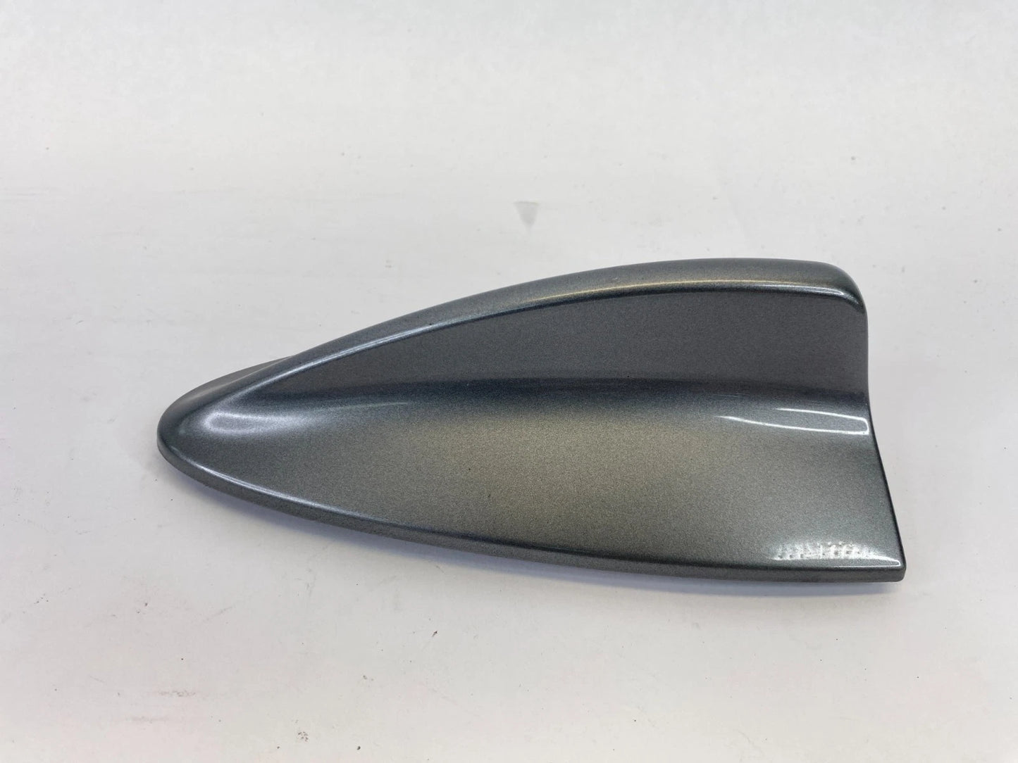 2009-2012 BMW 328I XDRIVE ROOF MOUNT SHARK FIN RADIO ANTENNA COVER 6988636-06