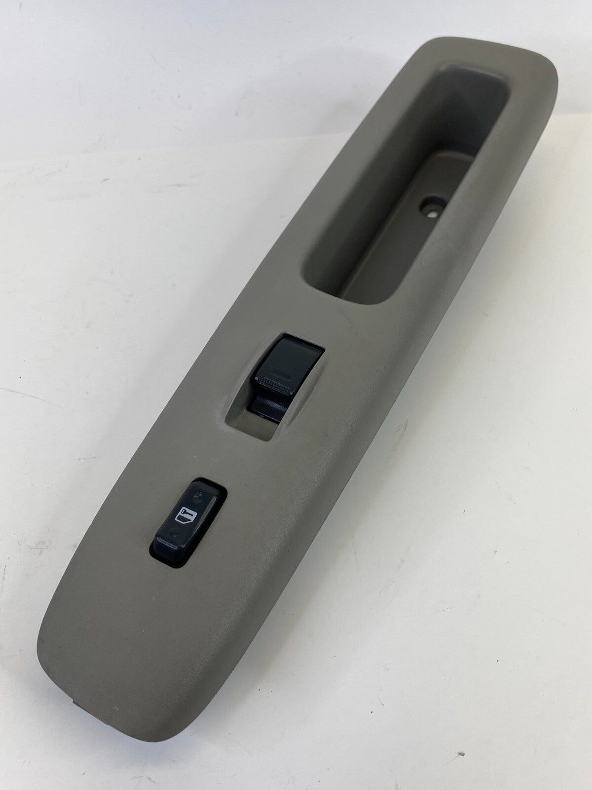 2002-2006 Toyota Camry Front Right Side Window Switch W/ Bezel 74231-AA060