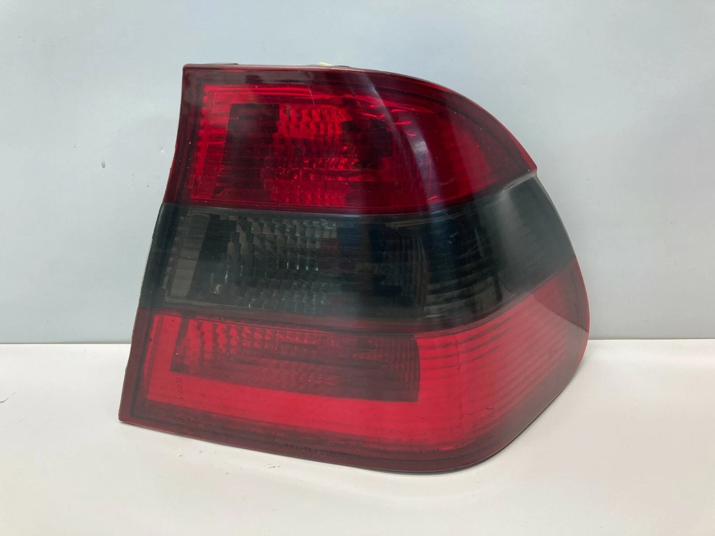 2001 BMW 3-SERIES 325I SEDAN REAR RIGHT PASSENGER SIDE OUTER TAILLIGHT TAIL LAMP