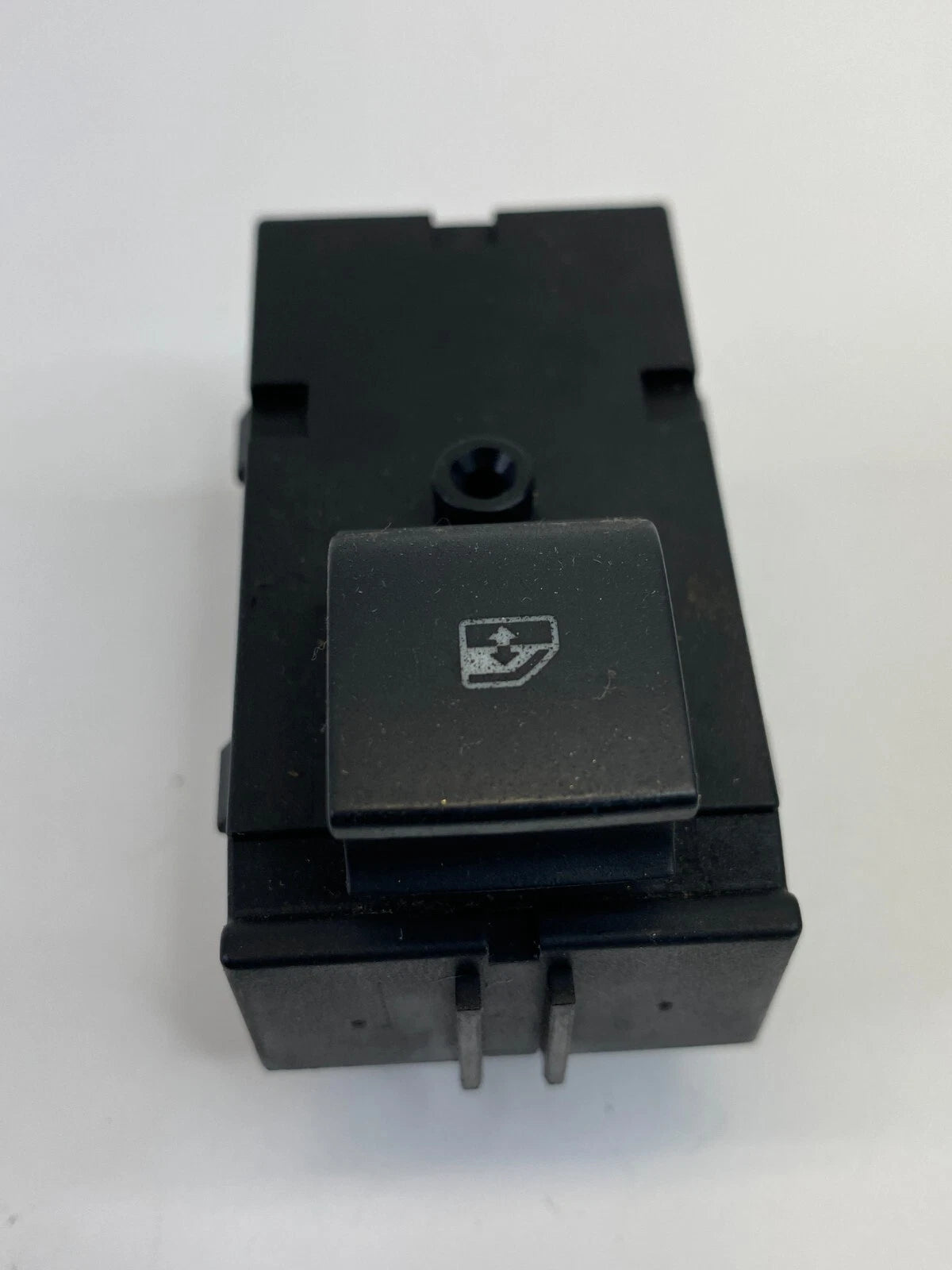 2013-2015 CHEVROLET MALIBU REAR RIGHT SIDE DOOR POWER WINDOW SWITCH 20933566 OEM