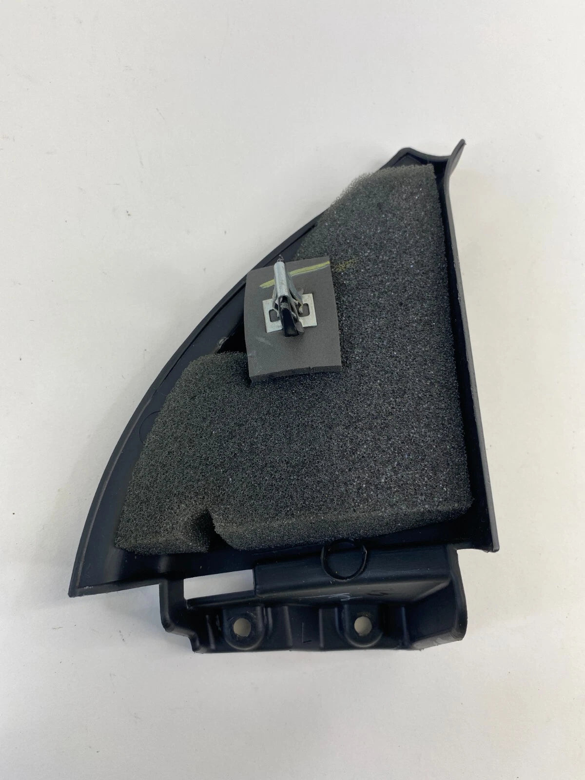 2009-2012 CHEVROLET TRAVERSE FRONT LEFT INNER MIRROR CORNER COVER TRIM PANEL OEM
