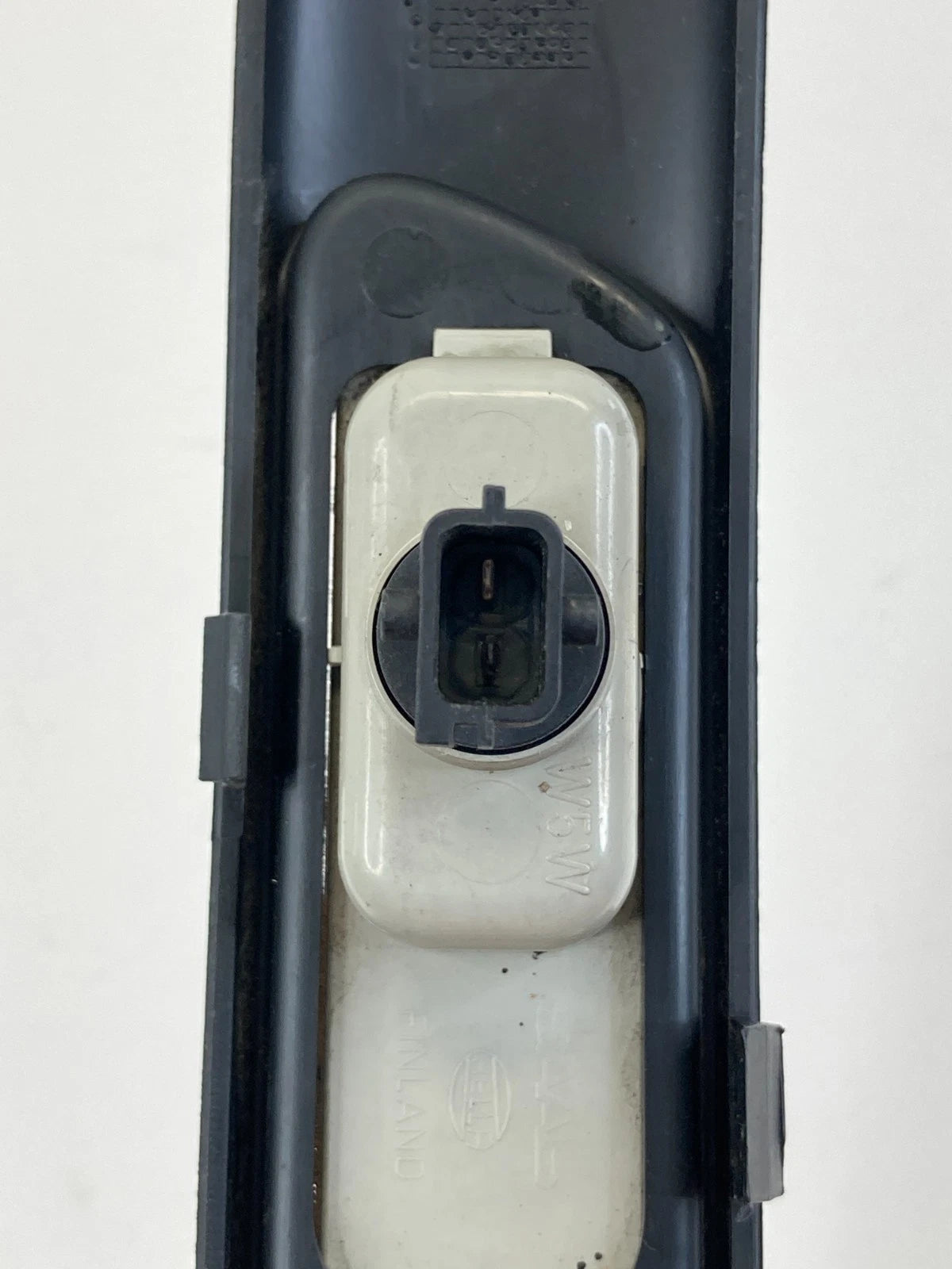 2003-07 Saab 9-3 Front Right Lower Bumper Trim Bezel w/Side Marker Lamp 12788002