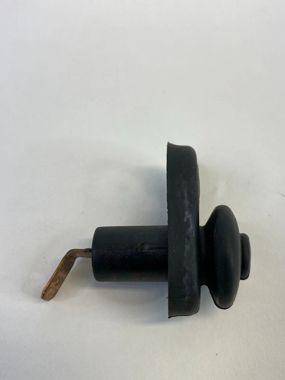 2007-2011 CHEVROLET AVEO5 REAR LEFT DOOR COURTESY LIGHT AJAR JAMB SENSOR SWITCH