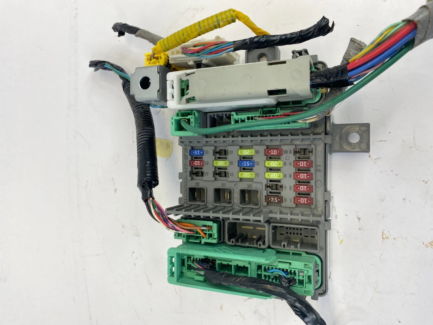 2008-2010 HONDA ACCORD 2.4L DASH INTERIOR CABIN FUSE RELAY BOX TA0A520 OEM