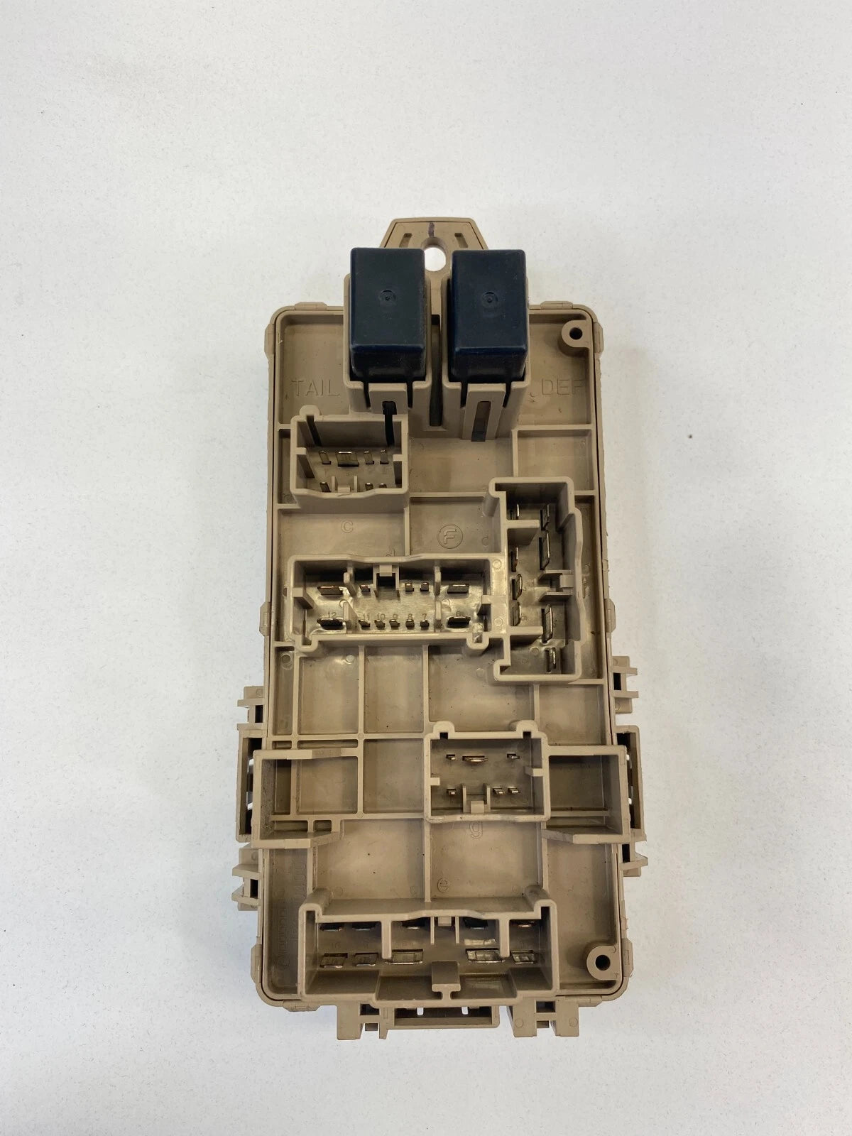 2000-2005 SUBARU OUTBACK WAGON 2.5L DASH LEFT DRIVER FUSE JUNCTION BLOCK BOX