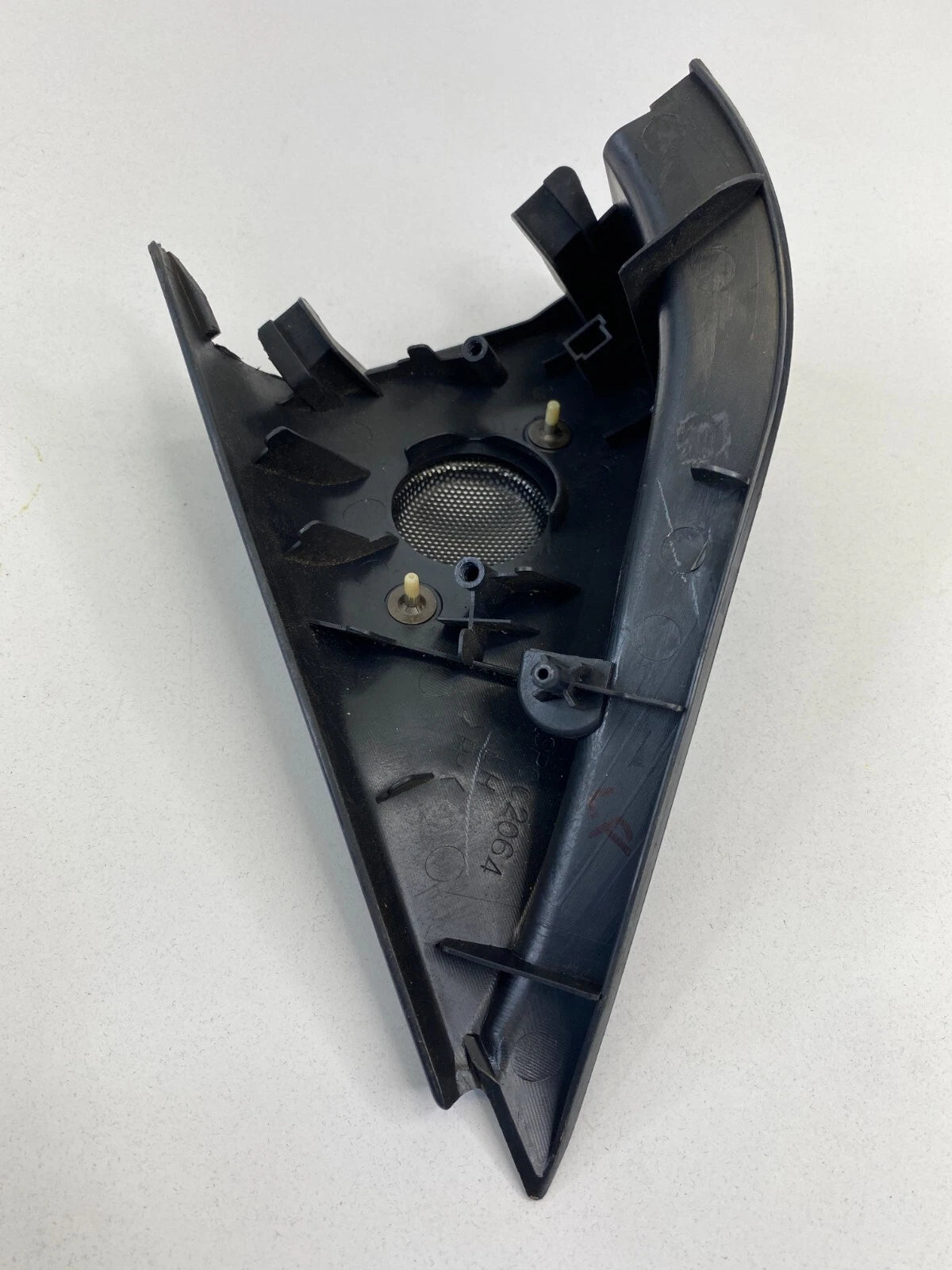 07-13 MITSUBISHI OUTLANDER FRONT LEFT DOOR INNER CORNER COVER SPEAKER GRILLE OEM