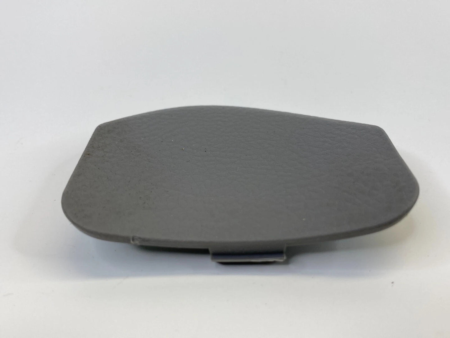 04-10 TOYOTA SIENNA LEFT SIDE STEERING WHEEL BOLT COVER TRIM CAP 45187-0C010 OEM