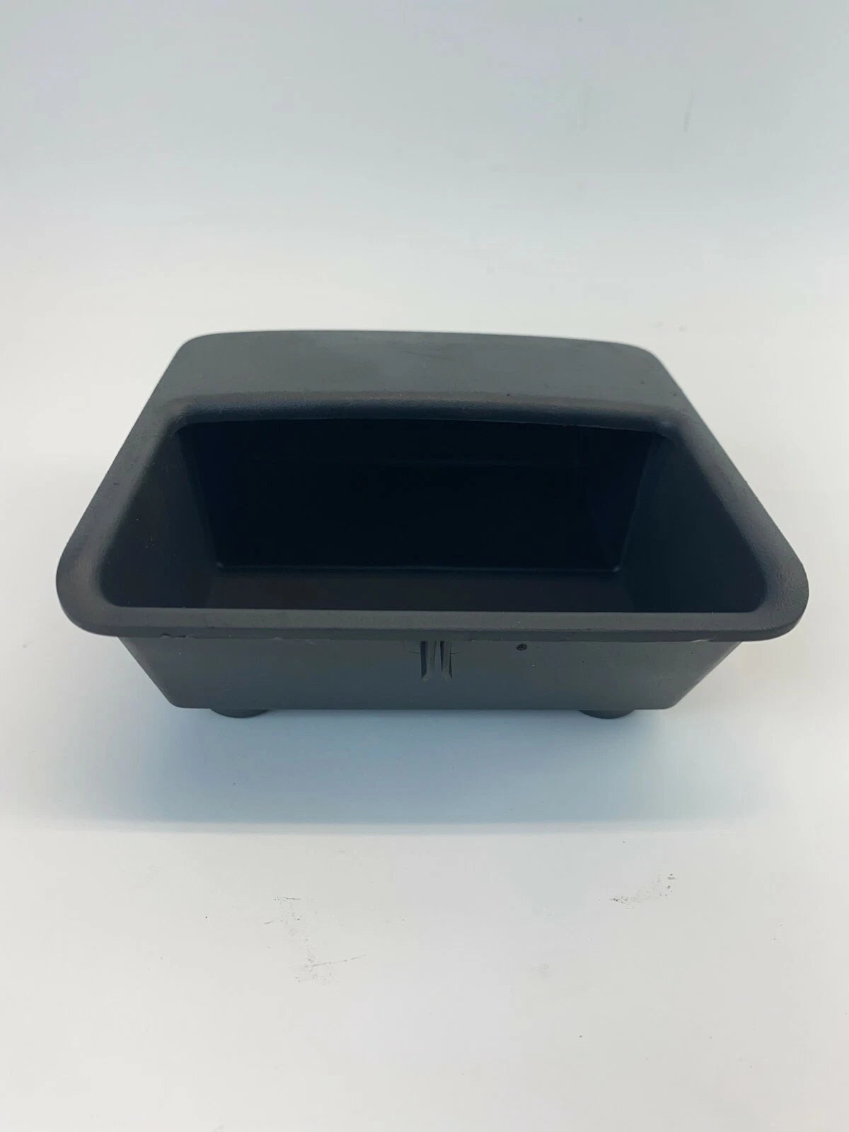 2005-2010 VOLKSWAGEN JETTA REAR CENTER CONSOLE STORAGE TRAY BIN 1K5863383A OEM