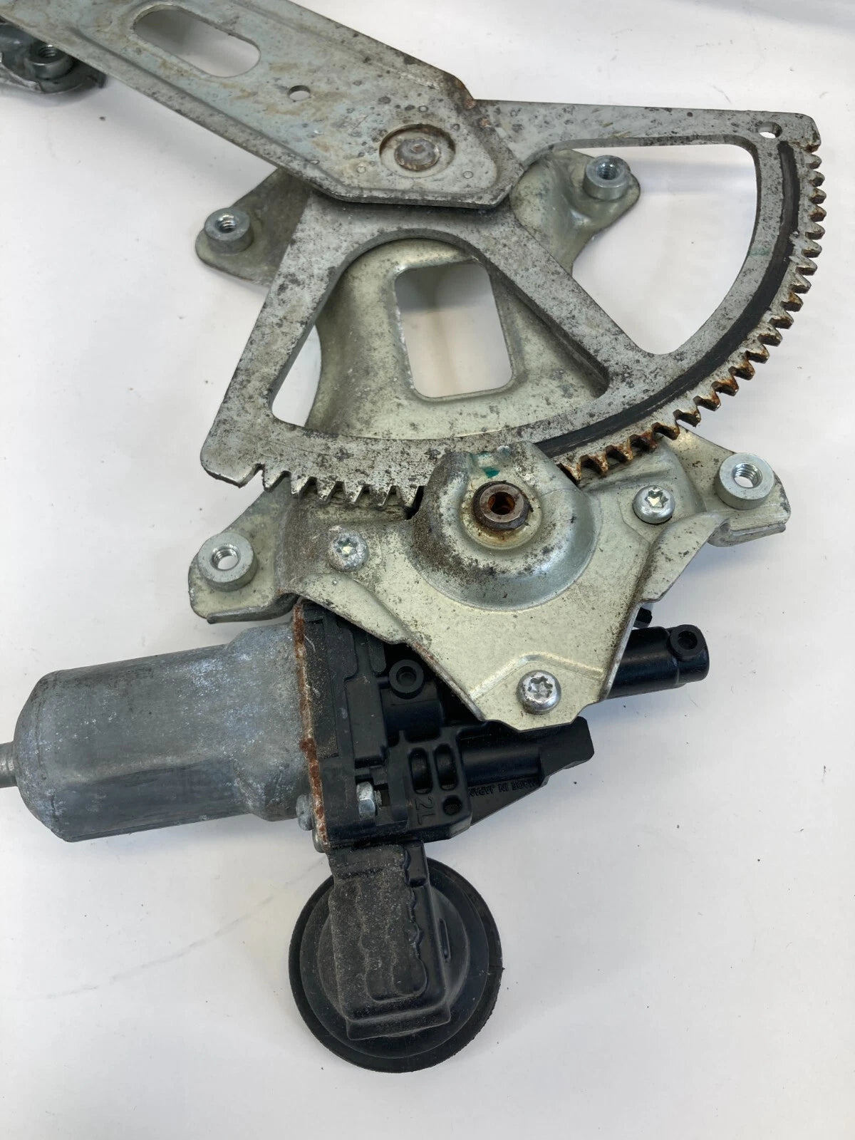 2006-2008 LEXUS IS250 POWER WINDOW MOTOR REGULATOR FRONT DRIVERS OEM 85720-58010