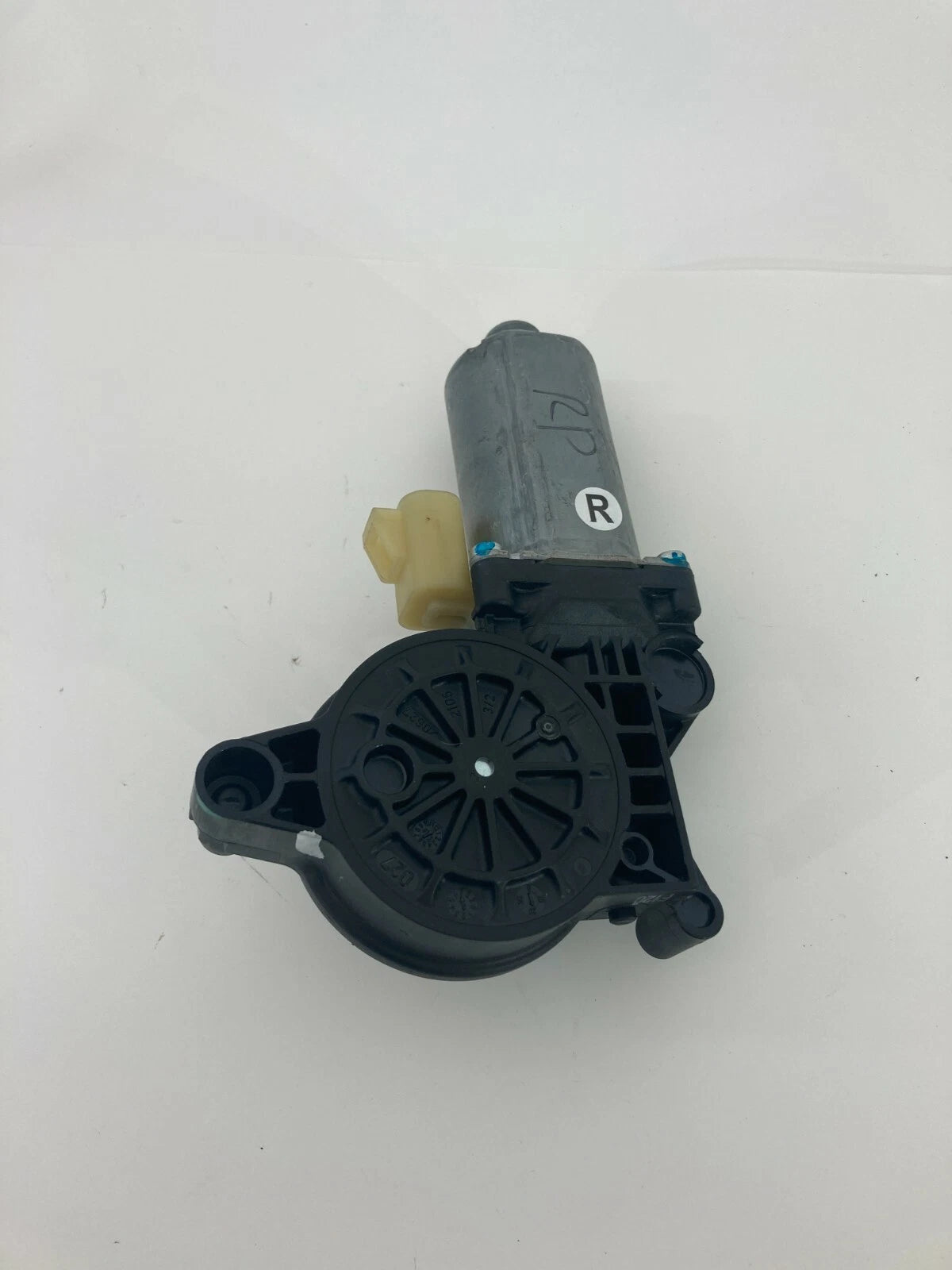 2002-2009 CHEVROLET TRAILBLAZER REAR RIGHT SIDE DOOR WINDOW MOTOR 6004PA1047 OEM