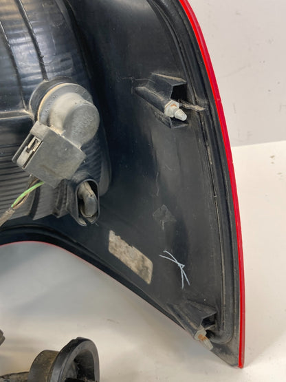 2002-2006 Lincoln Navigator Left Side Taillight Tail Lamp Assy 2L7X-13B505-A OEM