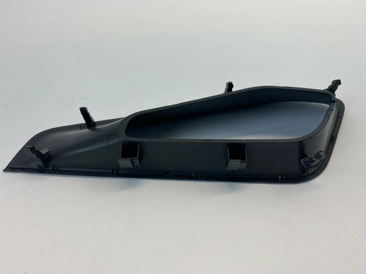 2005-2010 VW JETTA PASSENGER SIDE CENTER CONSOLE SIDE TRIM PANEL OEM 1K5864376