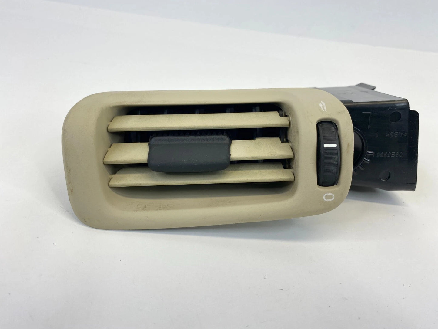 08-16 VOLVO XC70 B PILLAR LEFT SIDE A/C HEATER AIR VENT DUCT GRILLE 06E5365