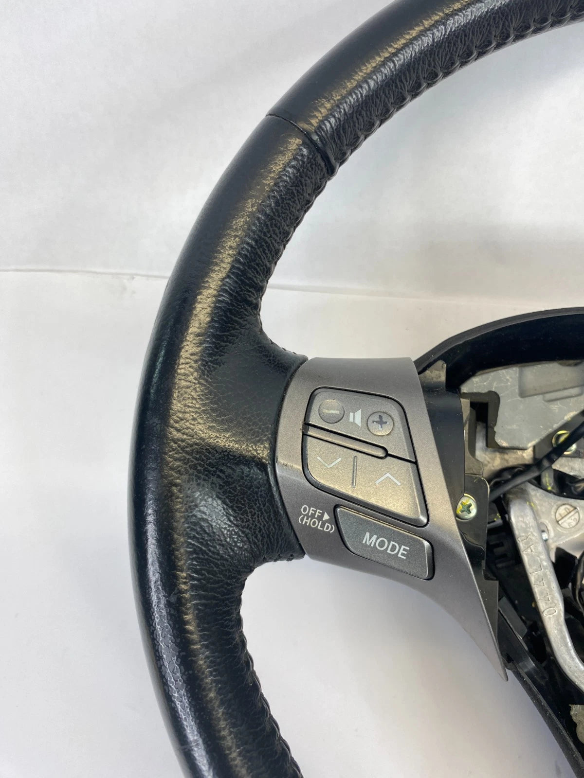 2009-2012 TOYOTA VENZA STEERING WHEEL W/SWITCHES BLACK LEATHER ASSEMBLY OEM