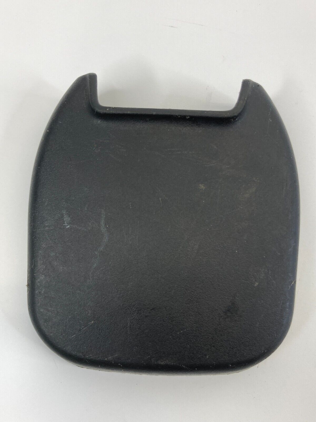 04-12 Chevrolet Colorado Front Left Seat Outer Adjuster Recliner Cover 157178216