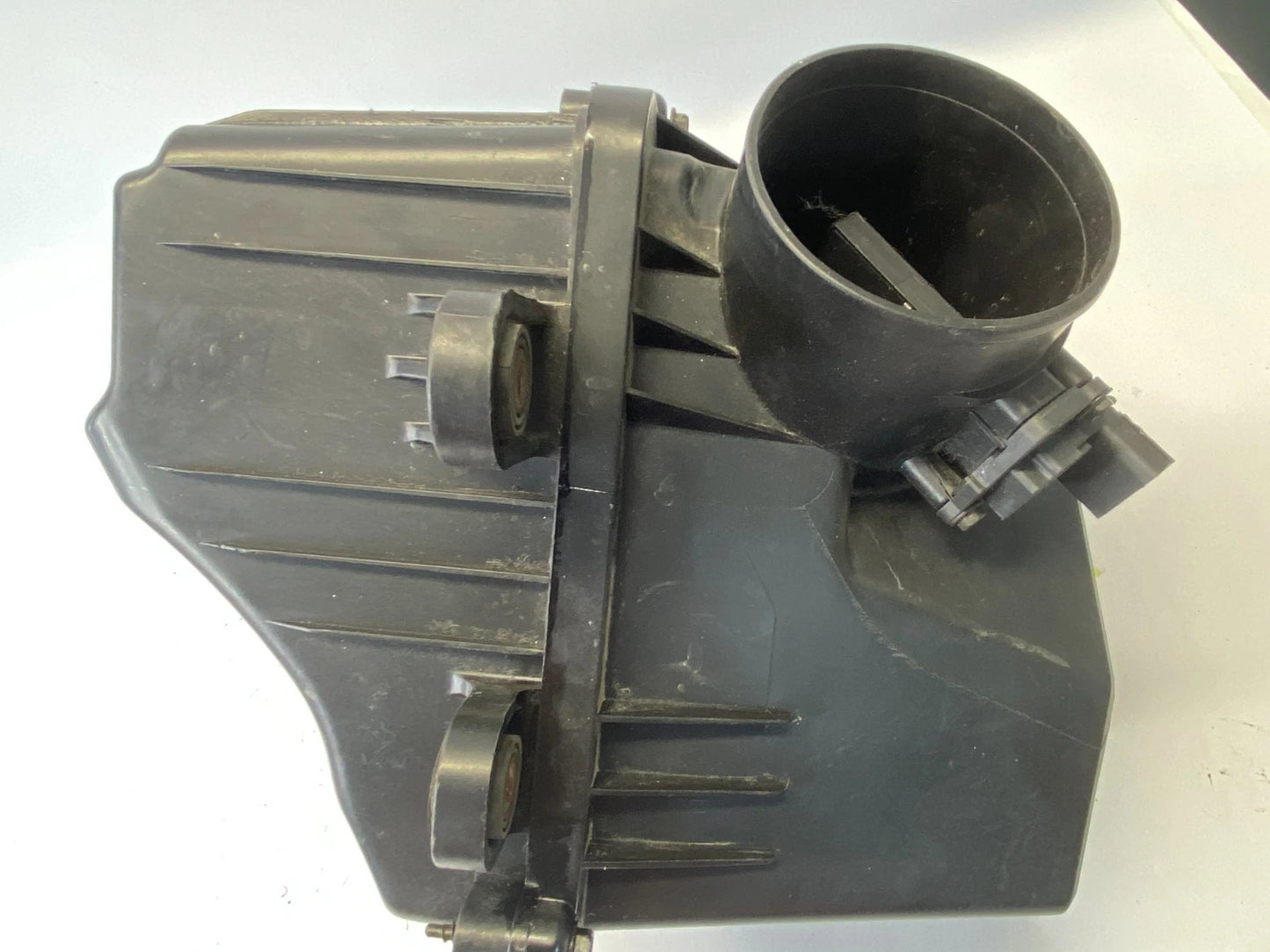 2012-2017 CHEVROLET EQUINOX 2.4L INTAKE AIR FILTER CLEANER BOX HOUSING 23262742