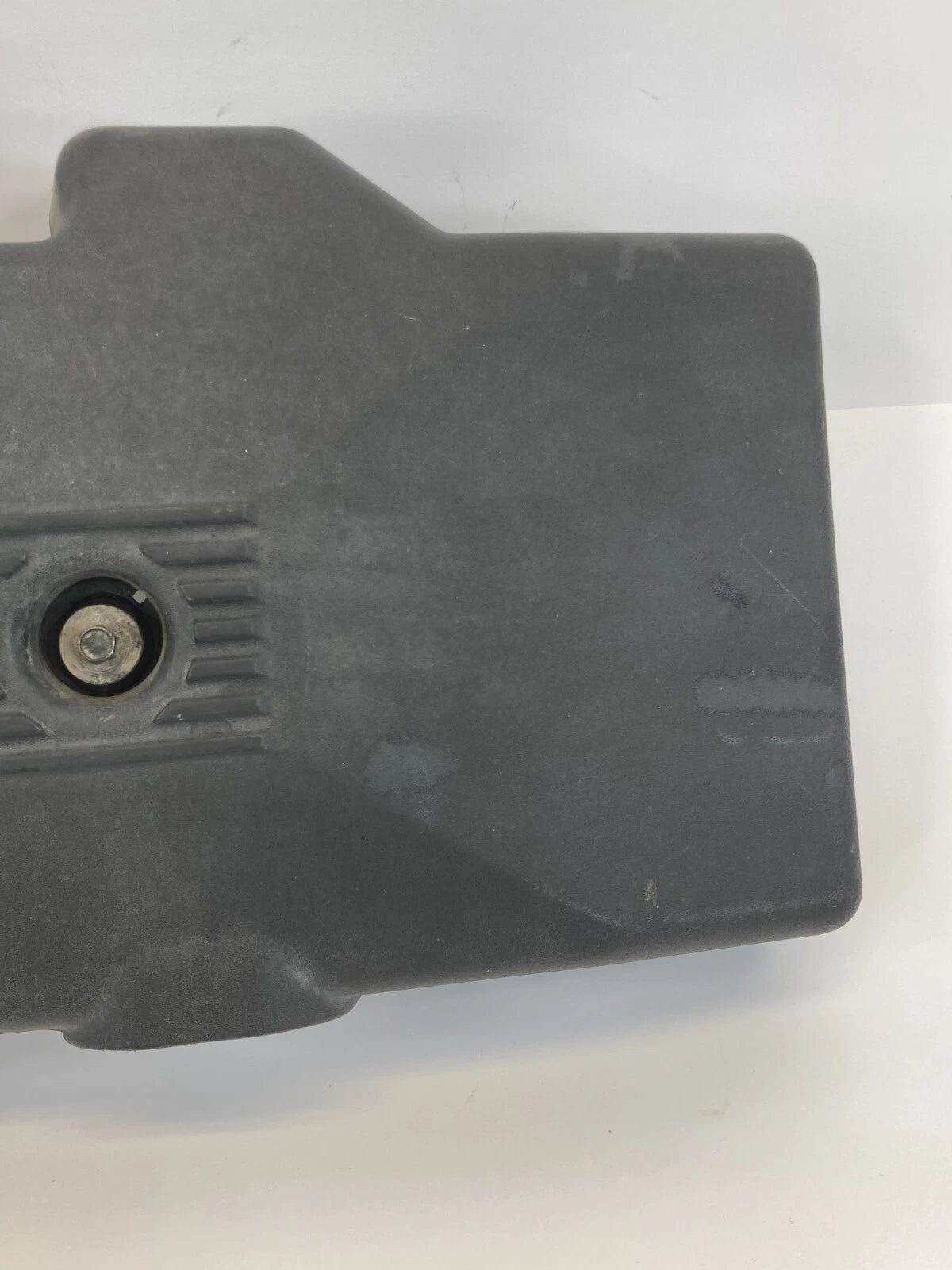1999 2000 SILVERADO 1500 SIERRA 1500 8 CYLINDER VORTEC ENGINE COVER 12561486 OEM