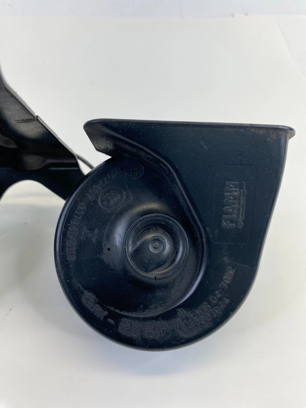 2016-2019 FORD INTERCEPTOR UTILITY LEVEL 2 DUAL NOTE HORN & MOUNTING BRACKET OEM