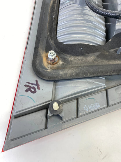 05 06 07 HONDA ODYSSEY REAR RIGHT SIDE TAIL LIGHT TAILLIGHT INNER LAMP OEM