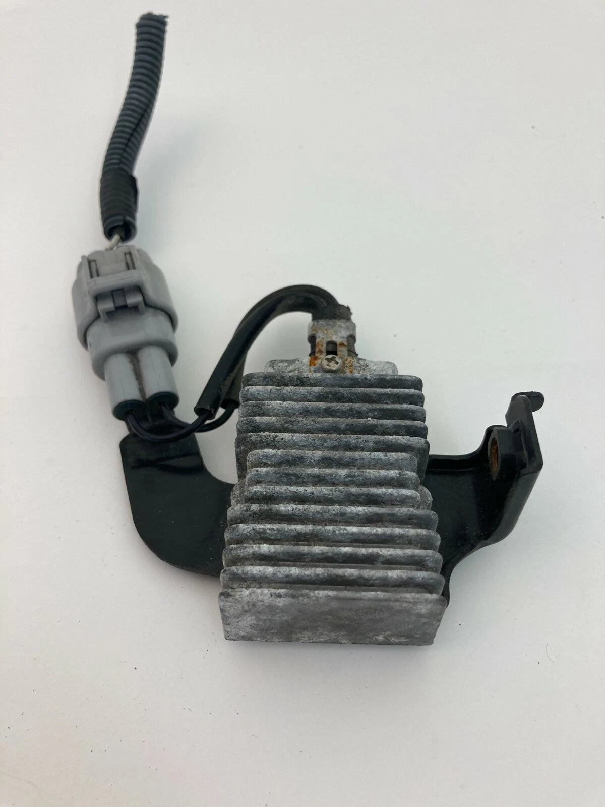 2002-2006 LEXUS ES300 ES330 RUNNING LIGHT RESISTOR CONTROL MODULE 82695-33010