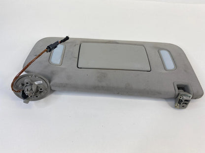 09-17 CHEVY TRAVERSE RH PASSENGER SUN VISOR W/ ILLUMINATED MIRROR GRAY CLOTH OEM