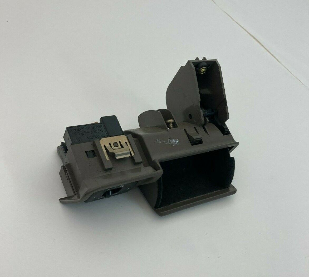 1998-2005 Lexus GS300 Power Mirror Control Switch & Coin Tray 555B15-0010 OEM