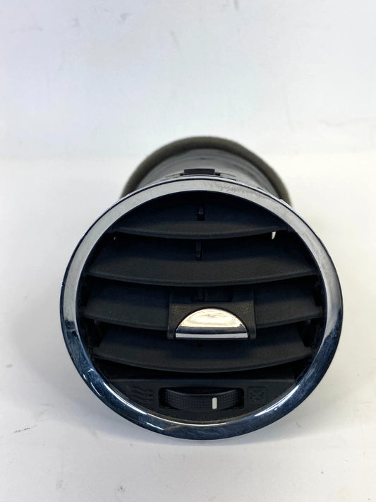 2012-2015 CHEVY CAPTIVA CENTER DASH RIGHT SIDE A/C AIR VENT OUTLET GRILLE OEM