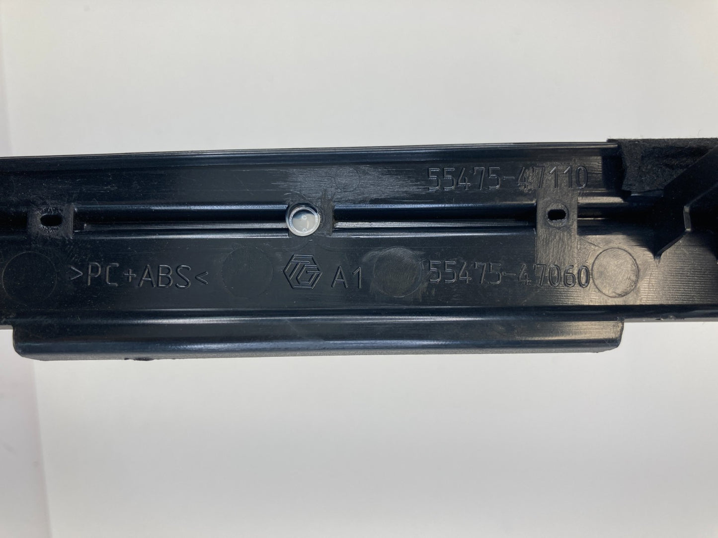 10-15 Toyota Prius Dash Panel Finish Molding Filler Trim Garnish 55475-47110 OEM