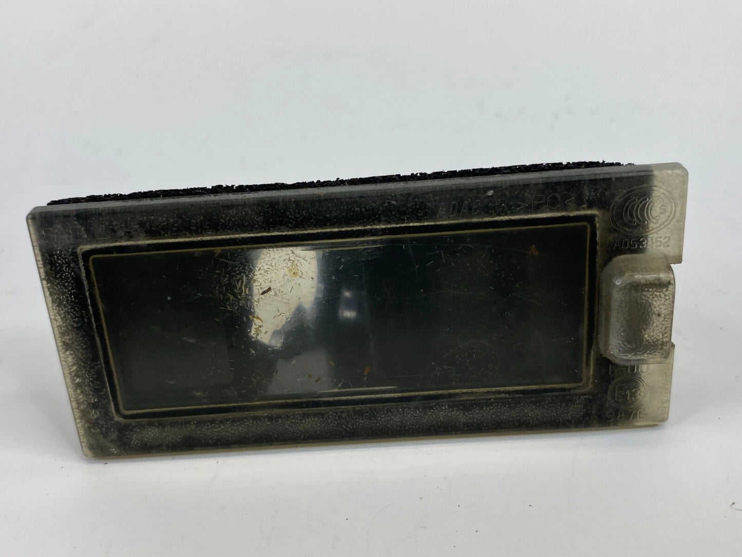 2009-2012 DODGE JOURNEY REAR TAILGATE LIFTGATE LICENSE PLATE LAMP LIGHT HOUSING