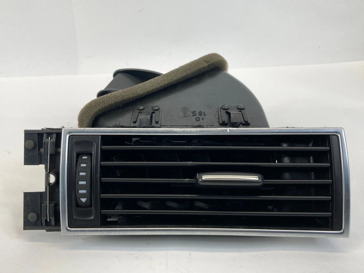 2007-2011 AUDI A6 DASH RIGHT SIDE OUTER A/C AIR VENT GRILLE 4F1-820-902D OEM