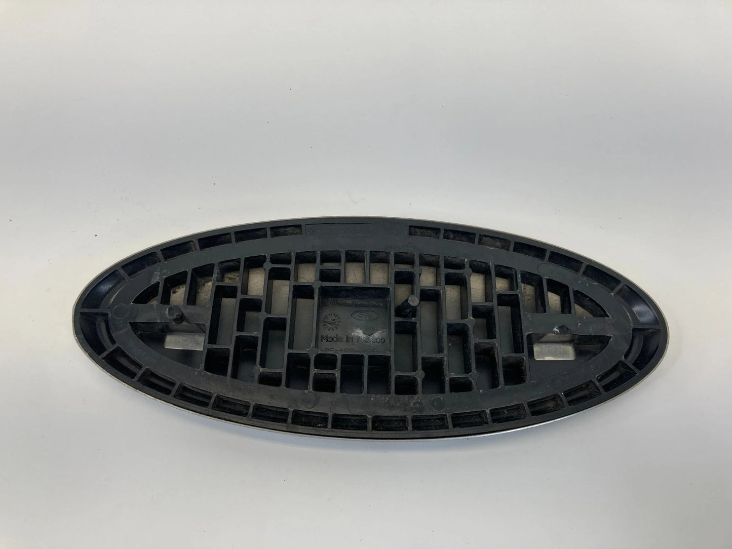 2013-2015 FORD EXPLORER INTERCEPTOR UTILITY REAR TRUNK TAILGATE LOGO EMBLEM OEM