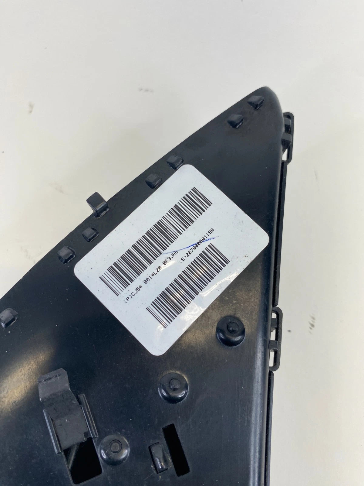 2013-2019 FORD ESCAPE CENTER DASH RIGHT SIDE A/C AIR VENT GRILLE DUCT ASSY OEM