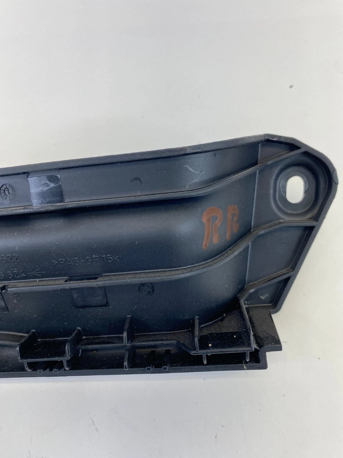 2003-2005 RANGE ROVER REAR RIGHT PASSENGER INTERIOR DOOR HANDLE OEM 7026622