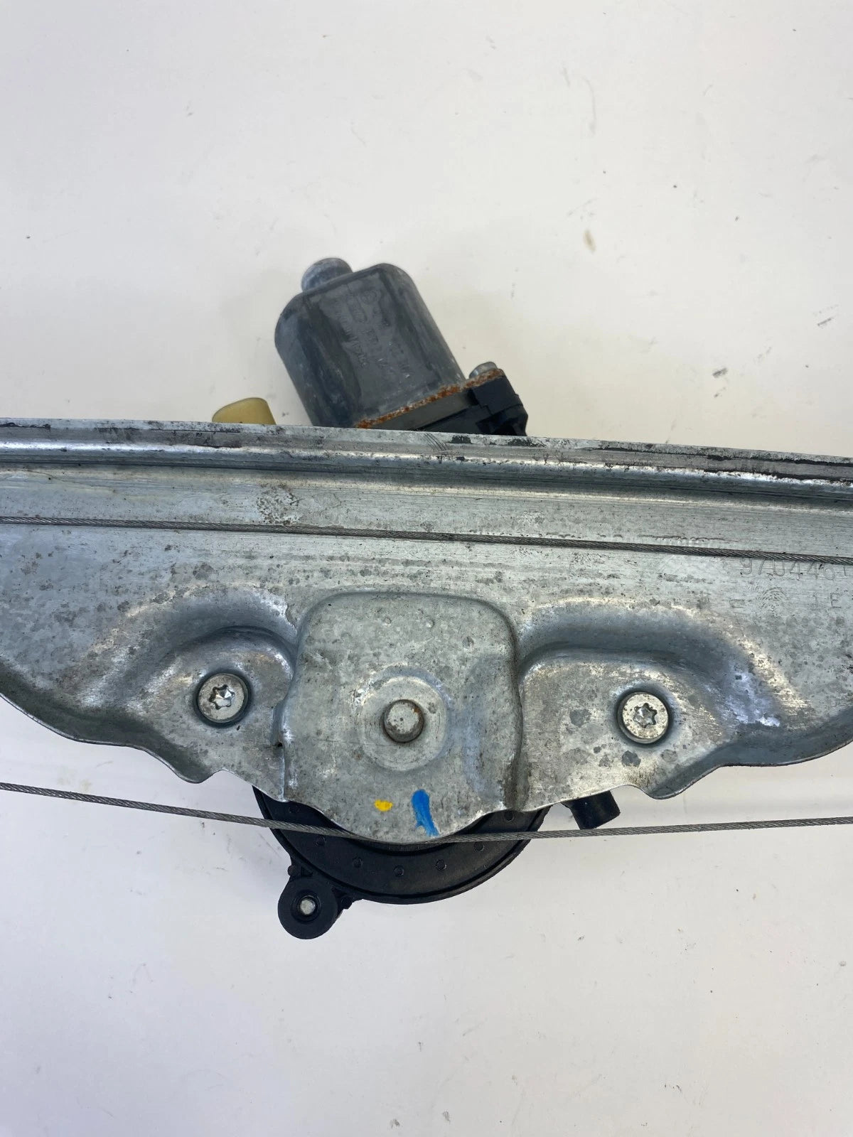 2008-2012 BUICK ENCLAVE REAR RIGHT BACK SIDE DOOR WINDOW MOTOR W/ REGULATOR