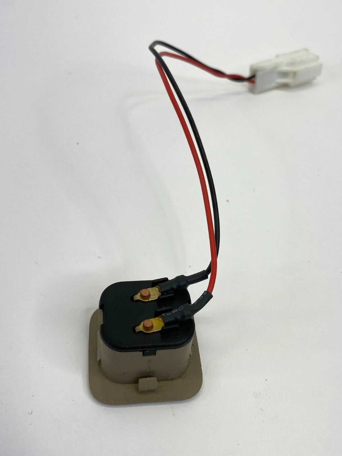 2007-2010 HYUNDAI ELANTRA SEDAN TRUNK LID OPENER RELEASE SWITCH BUTTON OEM