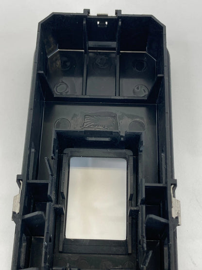 06-09 LAND ROVER RANGE ROVER SPORT FRONT RIGHT DOOR WINDOW SWITCH BEZEL TRIM OEM
