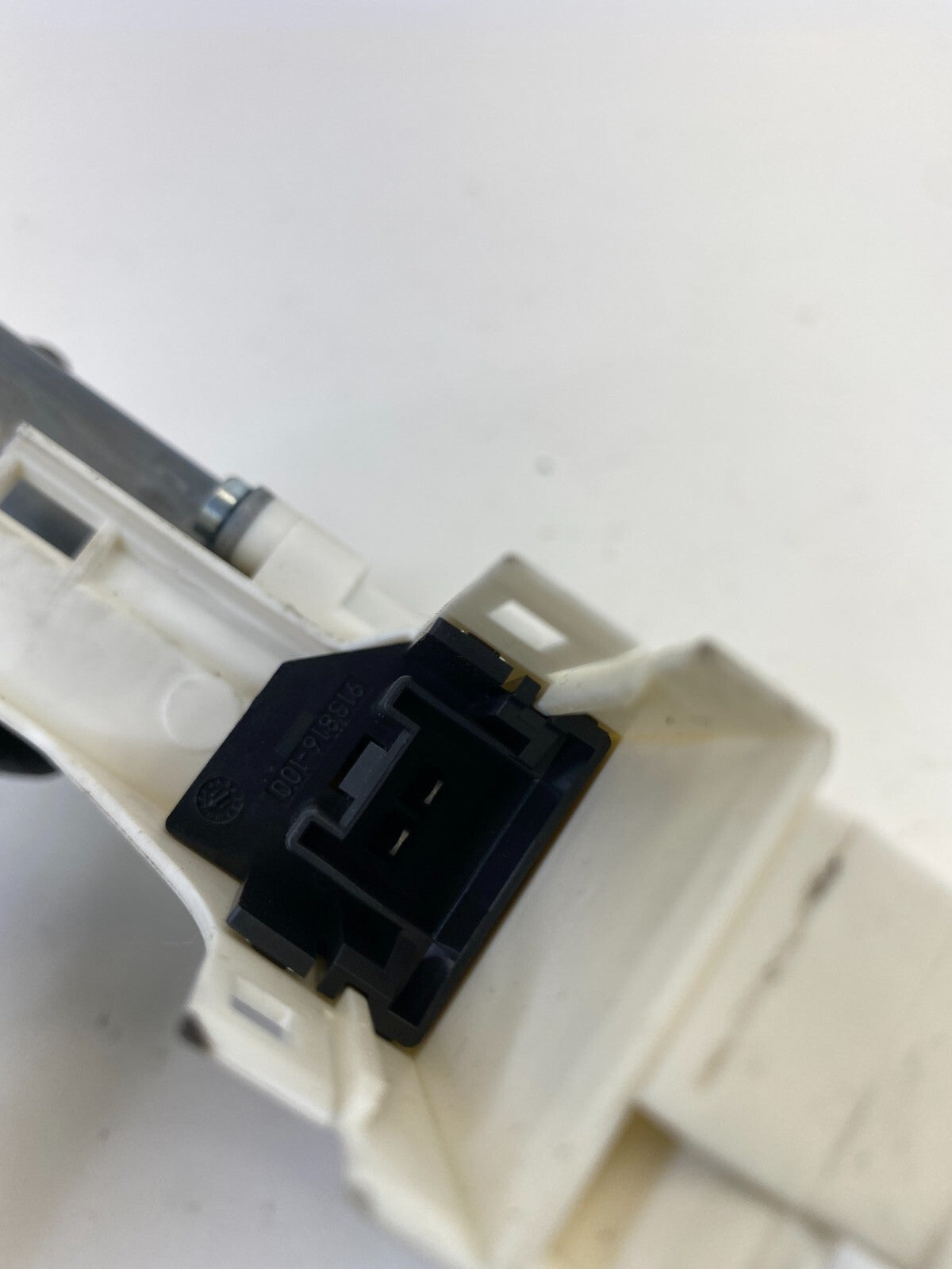 09-16 Audi A4 Quattro Front Left Side Power Door Window Motor 8K0-959-801-A OEM