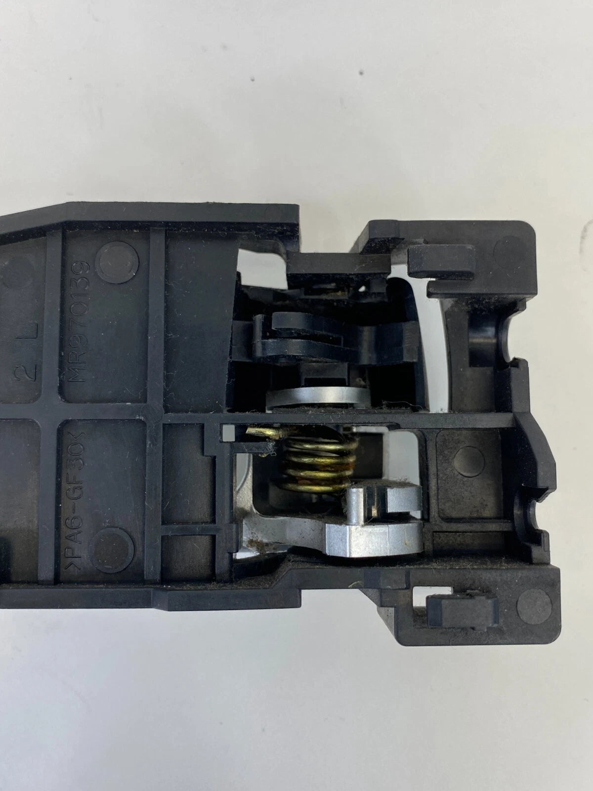 04-12 MITSUBISHI GALANT FRONT LEFT DRIVER SIDE INSIDE DOOR HANDLE MR970139 OEM